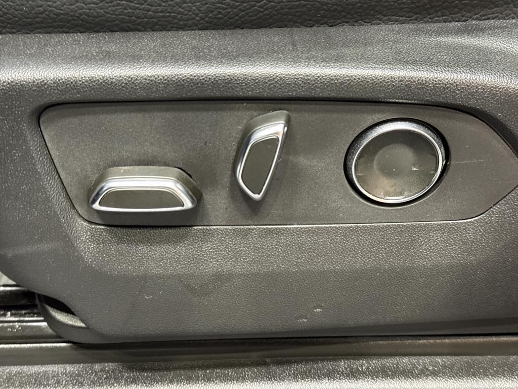 used 2024 GMC Yukon car, priced at $73,490