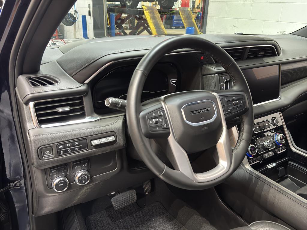 used 2024 GMC Yukon car, priced at $73,490