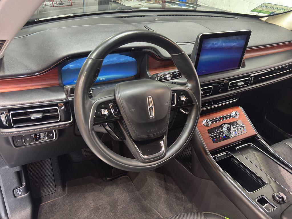 used 2023 Lincoln Aviator car, priced at $47,890