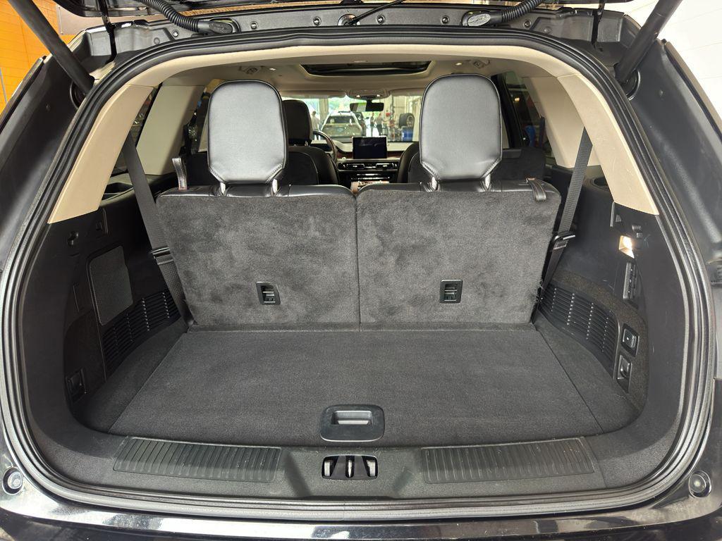 used 2023 Lincoln Aviator car, priced at $47,890