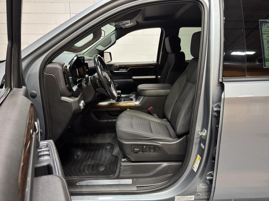 used 2023 GMC Sierra 1500 car, priced at $43,635