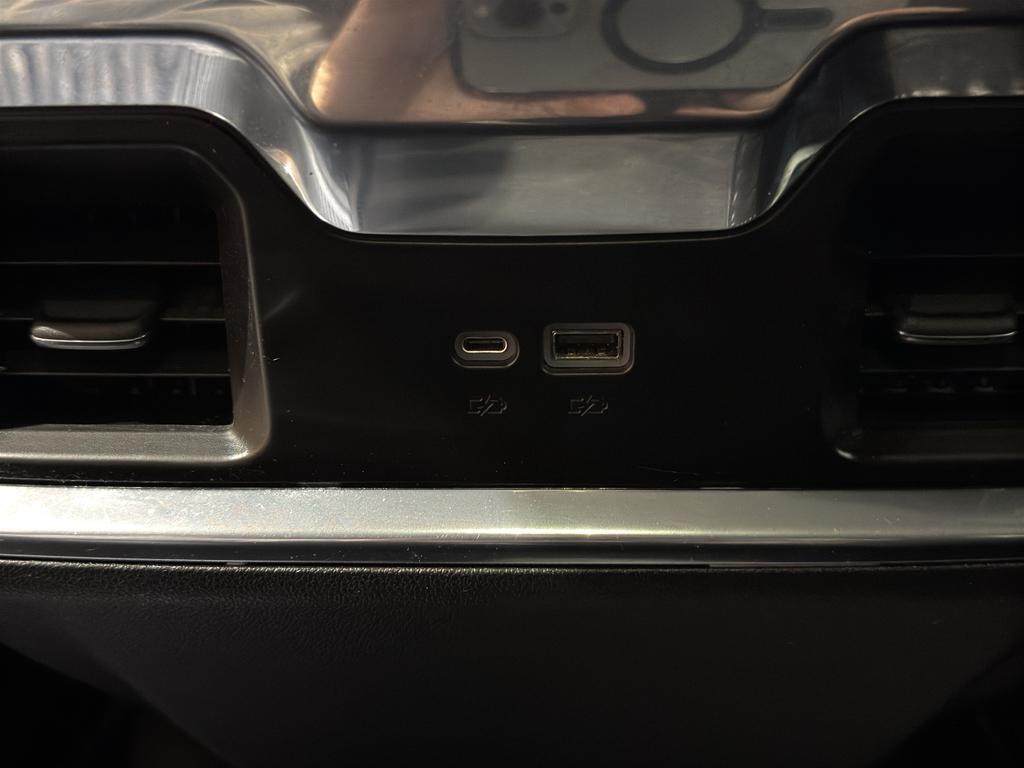 used 2023 GMC Sierra 1500 car, priced at $43,635