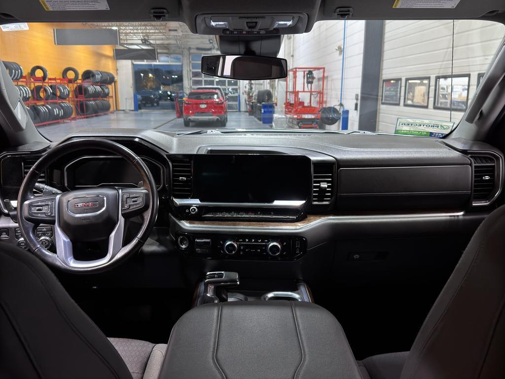 used 2023 GMC Sierra 1500 car, priced at $43,635
