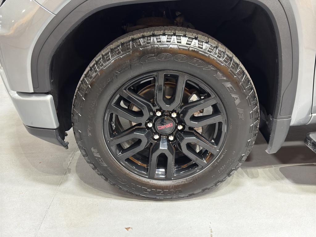 used 2023 GMC Sierra 1500 car, priced at $43,635