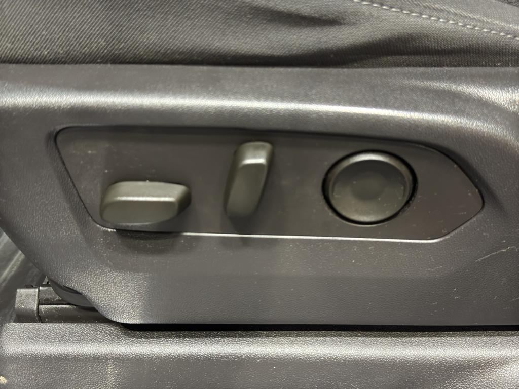 used 2023 GMC Sierra 1500 car, priced at $43,635