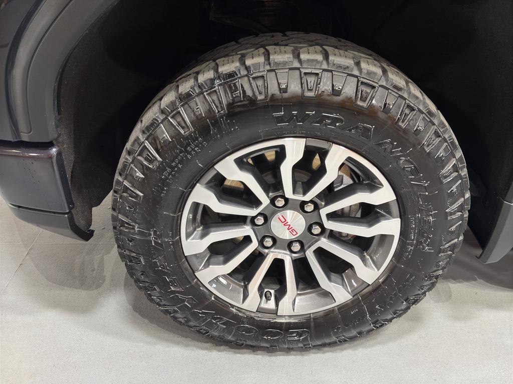 used 2022 GMC Sierra 1500 car, priced at $49,390