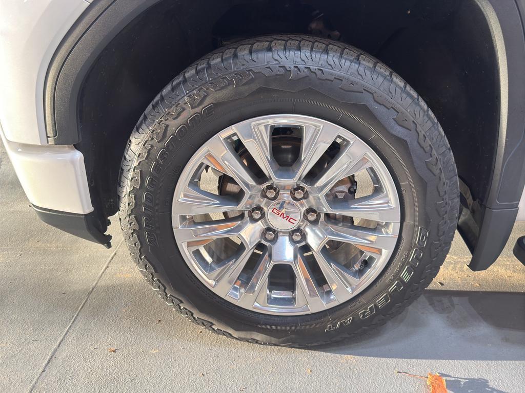 used 2022 GMC Sierra 1500 car, priced at $48,890