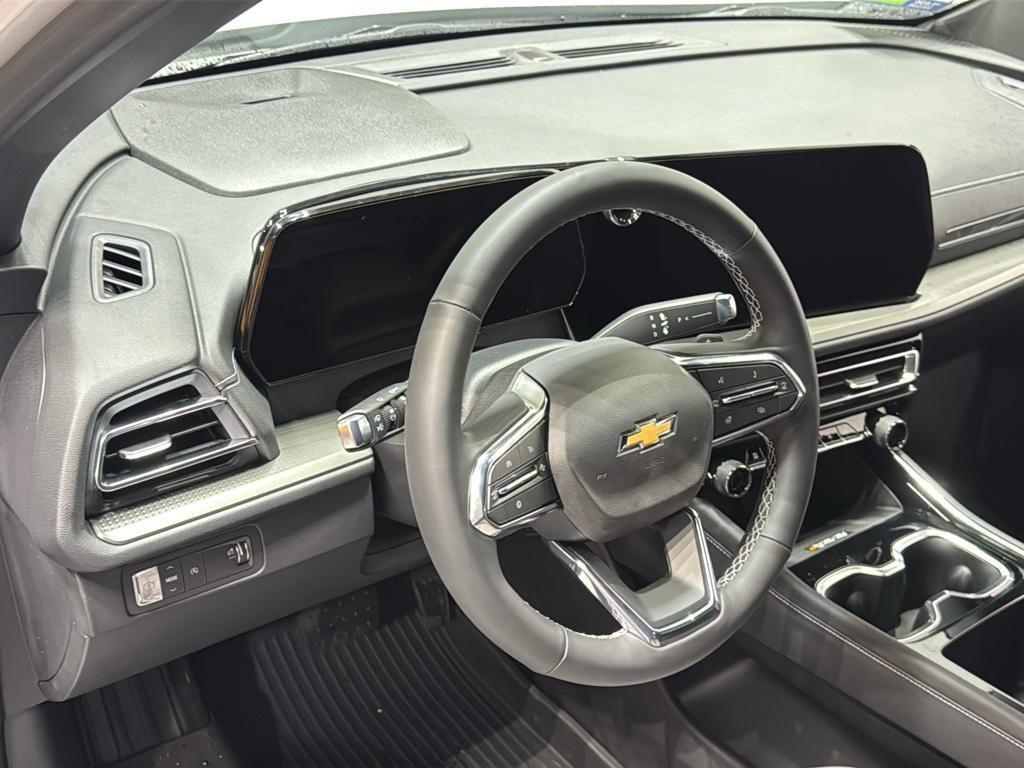 new 2025 Chevrolet Traverse car, priced at $41,995