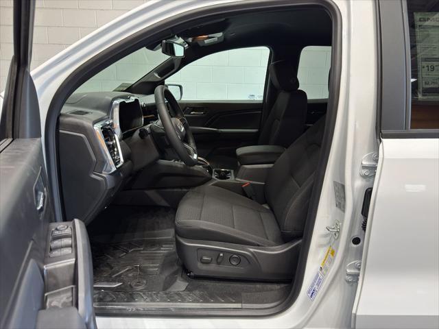 new 2025 GMC Canyon car, priced at $45,428