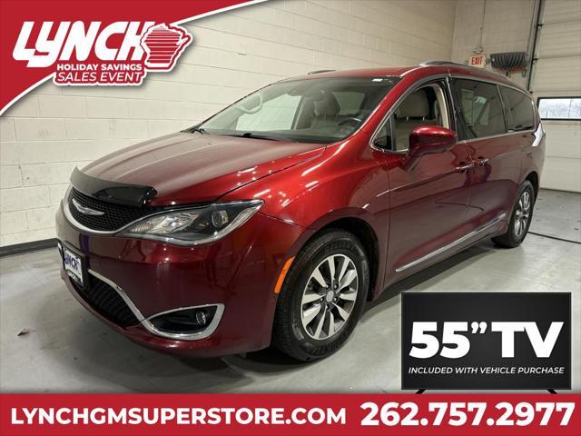 used 2020 Chrysler Pacifica car, priced at $23,290