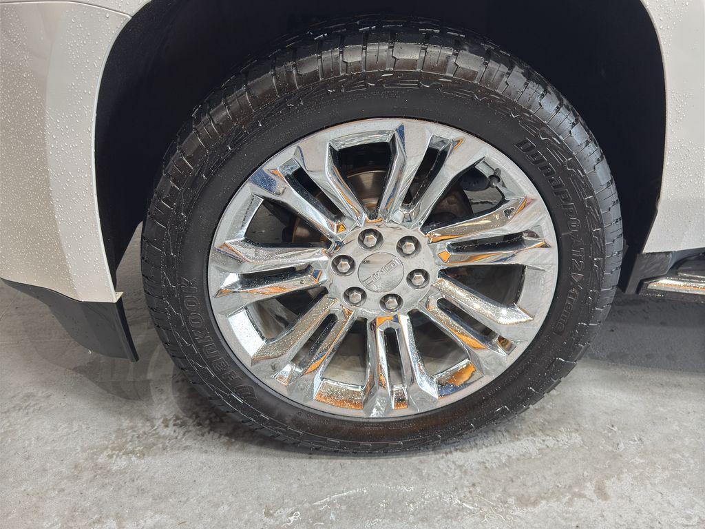 used 2018 GMC Yukon car, priced at $29,190