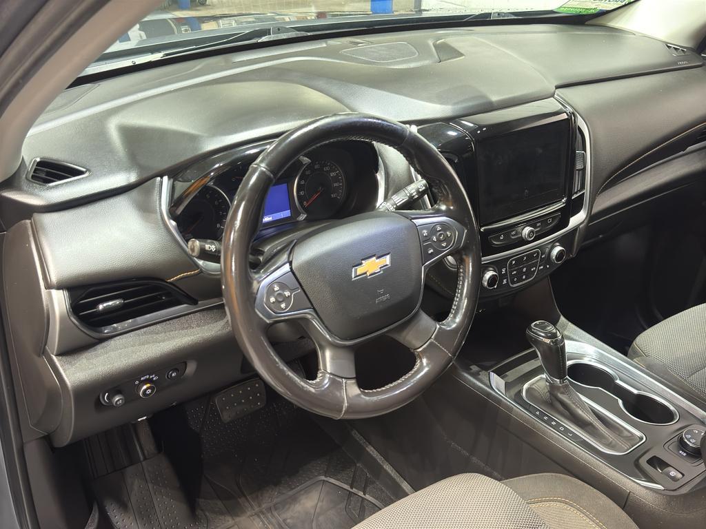 used 2020 Chevrolet Traverse car, priced at $27,290