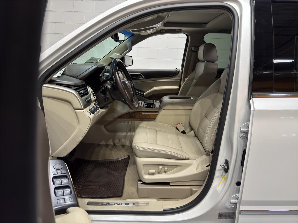 used 2020 GMC Yukon car, priced at $36,635