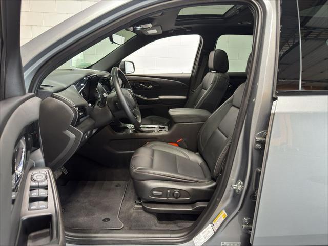 used 2023 Chevrolet Traverse car, priced at $40,980