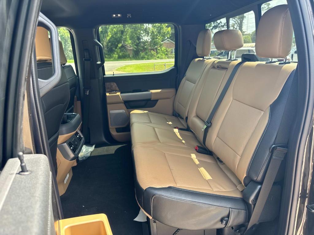 new 2025 Ford F-250 car