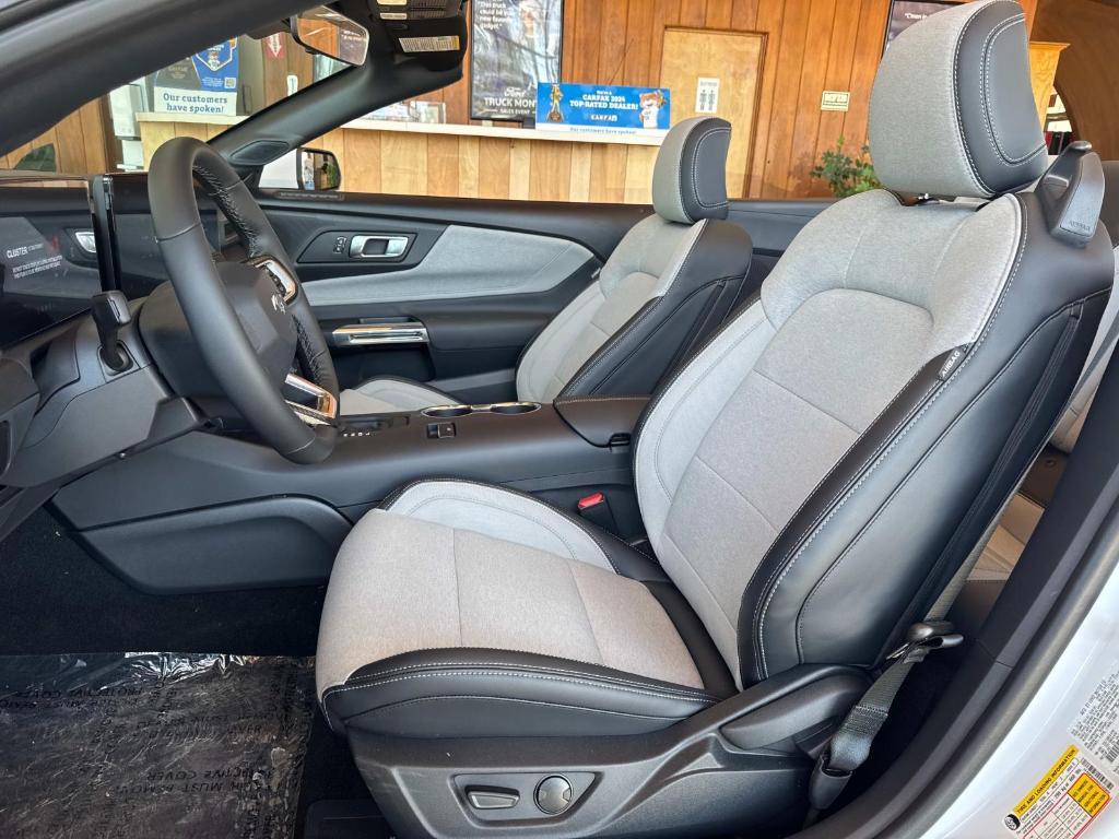new 2025 Ford Mustang car