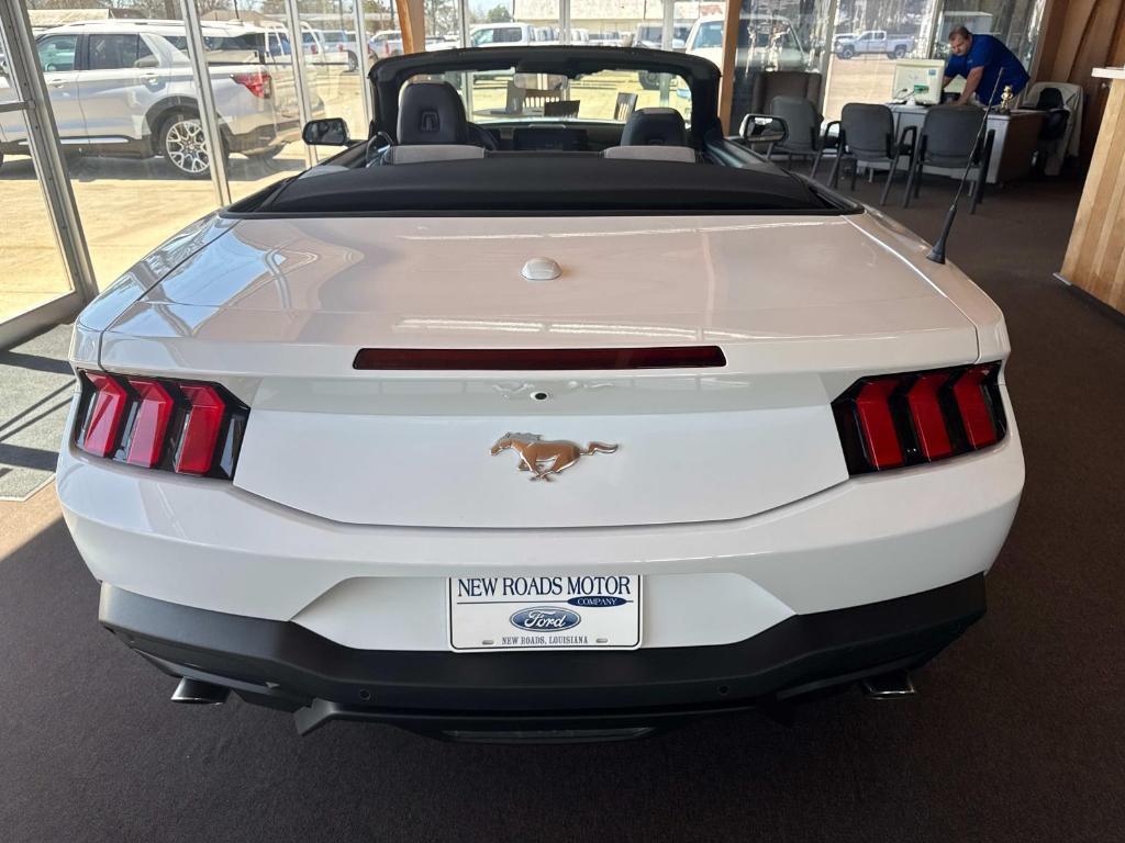new 2025 Ford Mustang car