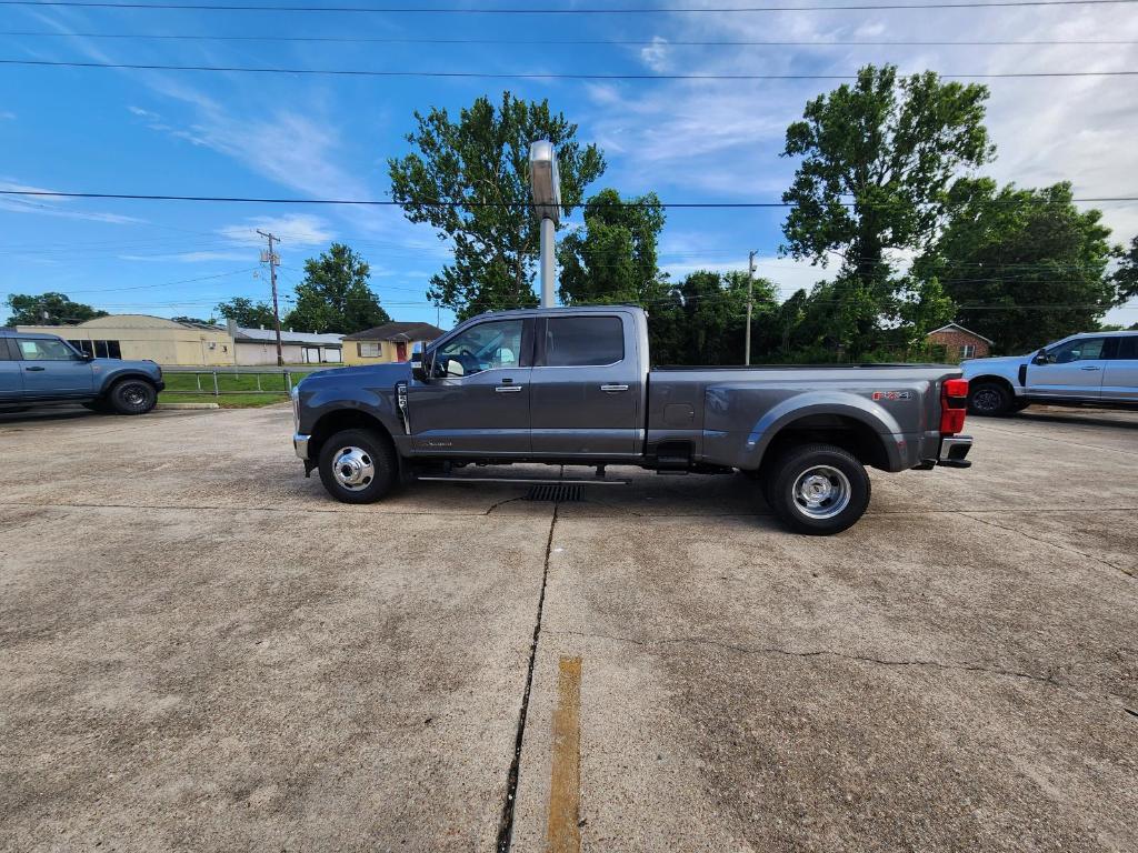new 2025 Ford F-350 car