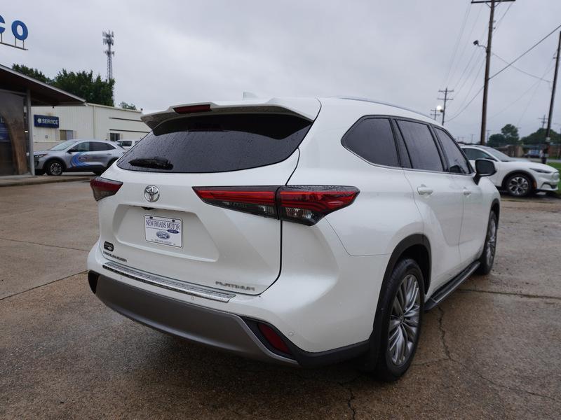 used 2020 Toyota Highlander car, priced at $33,995