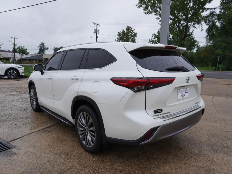 used 2020 Toyota Highlander car, priced at $33,995