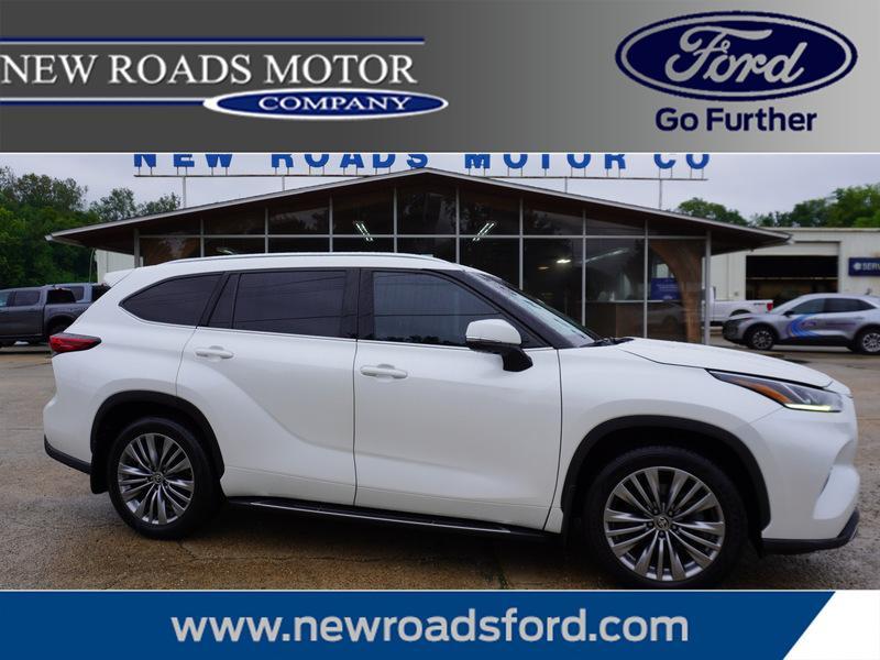 used 2020 Toyota Highlander car, priced at $33,995