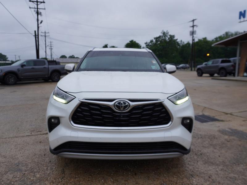 used 2020 Toyota Highlander car, priced at $33,995