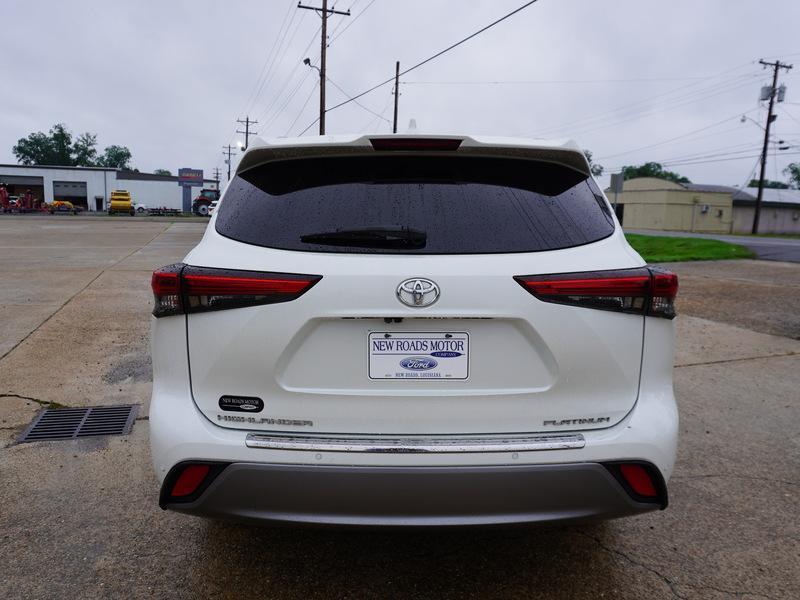 used 2020 Toyota Highlander car, priced at $33,995