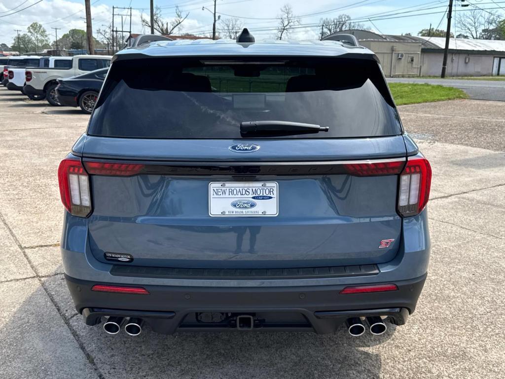 new 2025 Ford Explorer car