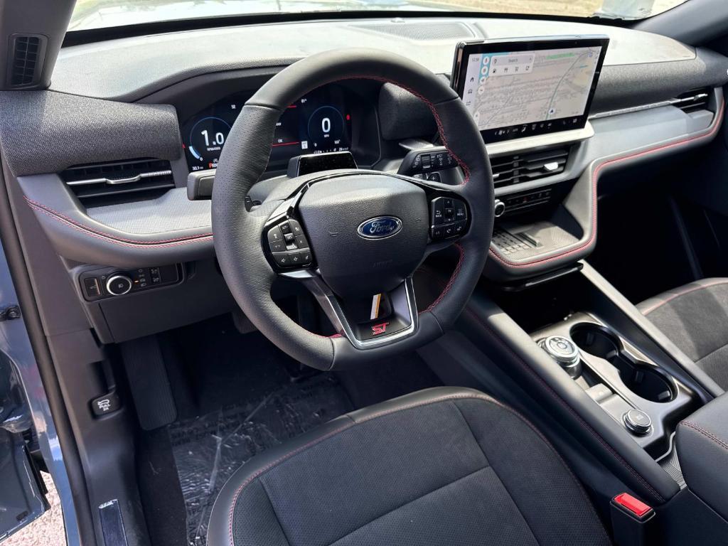 new 2025 Ford Explorer car