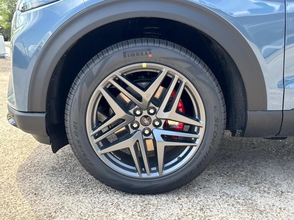 new 2025 Ford Explorer car