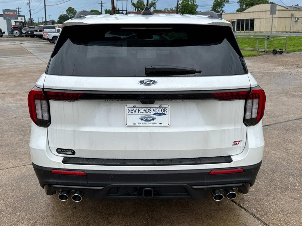new 2025 Ford Explorer car