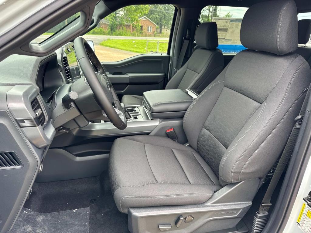 new 2025 Ford F-150 car