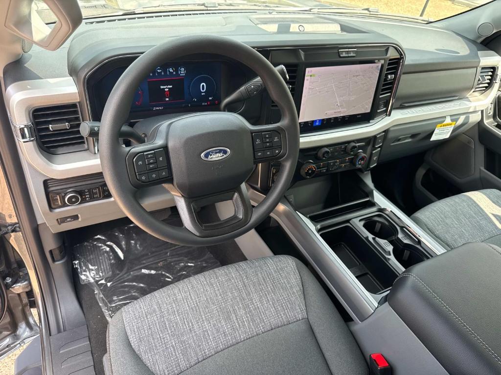 new 2025 Ford F-250 car