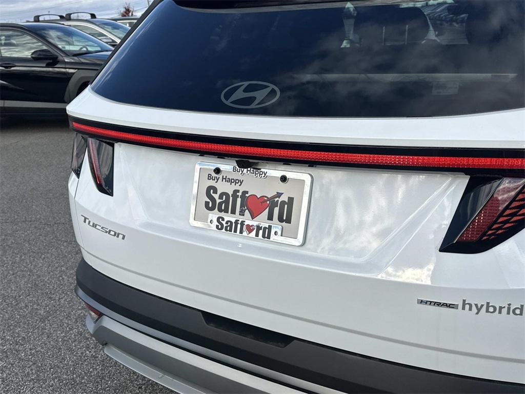 new 2026 Hyundai TUCSON Hybrid car, priced at $37,885