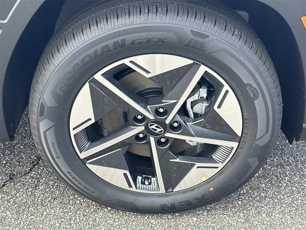 new 2026 Hyundai TUCSON Hybrid car, priced at $37,885