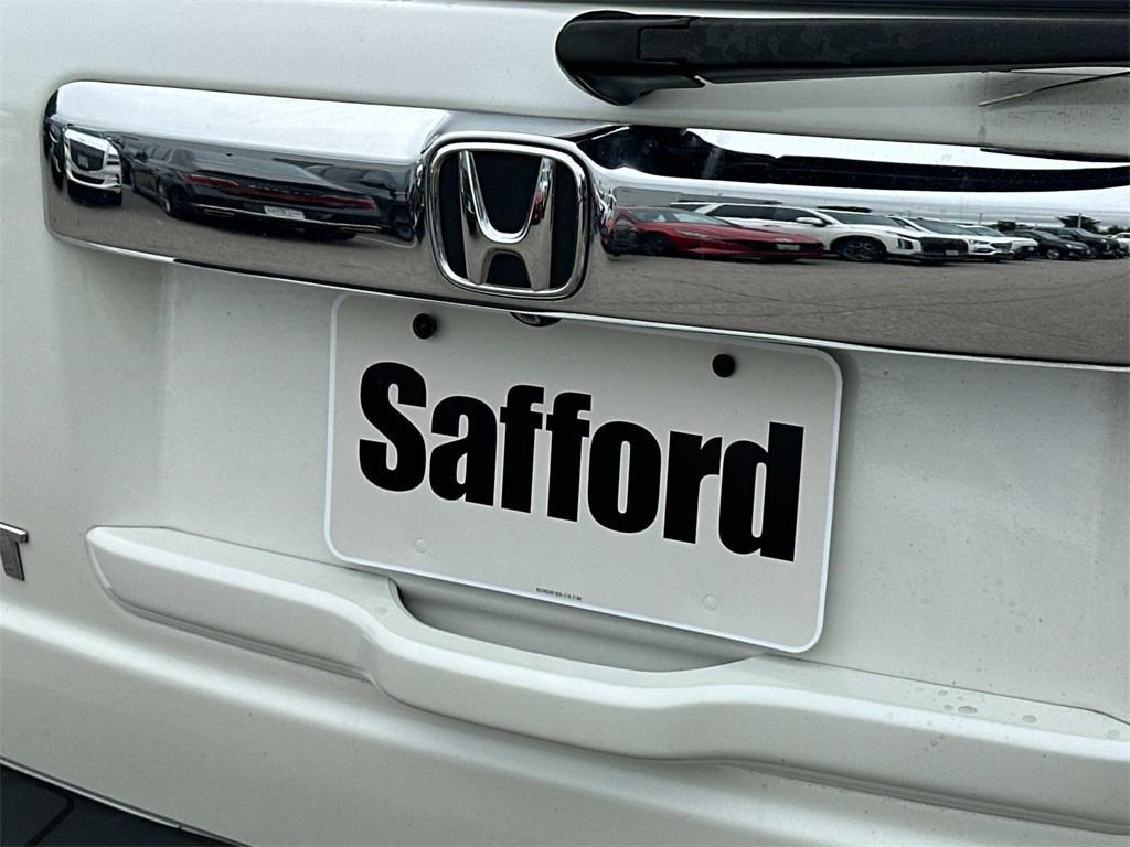 used 2012 Honda Pilot car, priced at $8,000