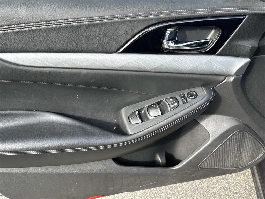 used 2016 Nissan Maxima car, priced at $14,000