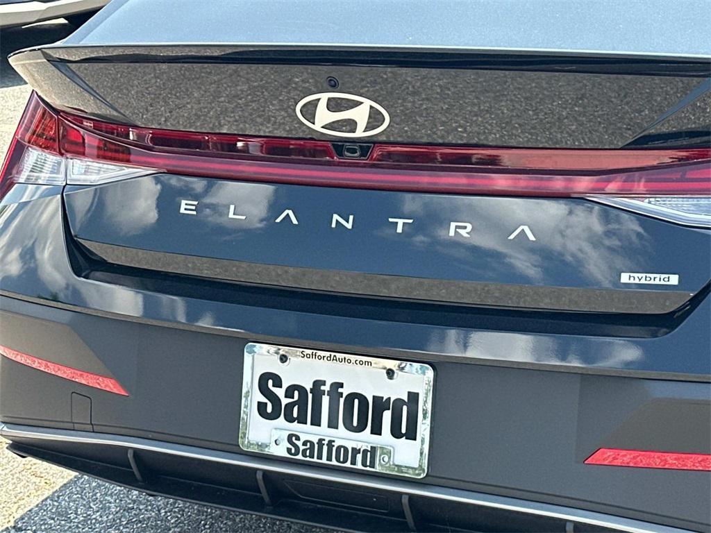 new 2025 Hyundai Elantra car, priced at $27,030