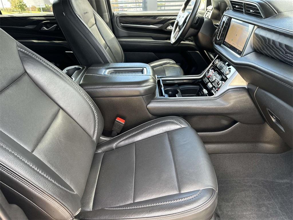 used 2021 GMC Yukon XL car, priced at $35,000