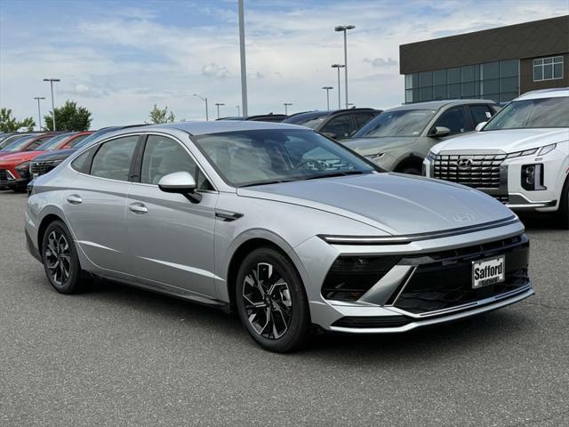 new 2024 Hyundai Sonata car, priced at $30,645