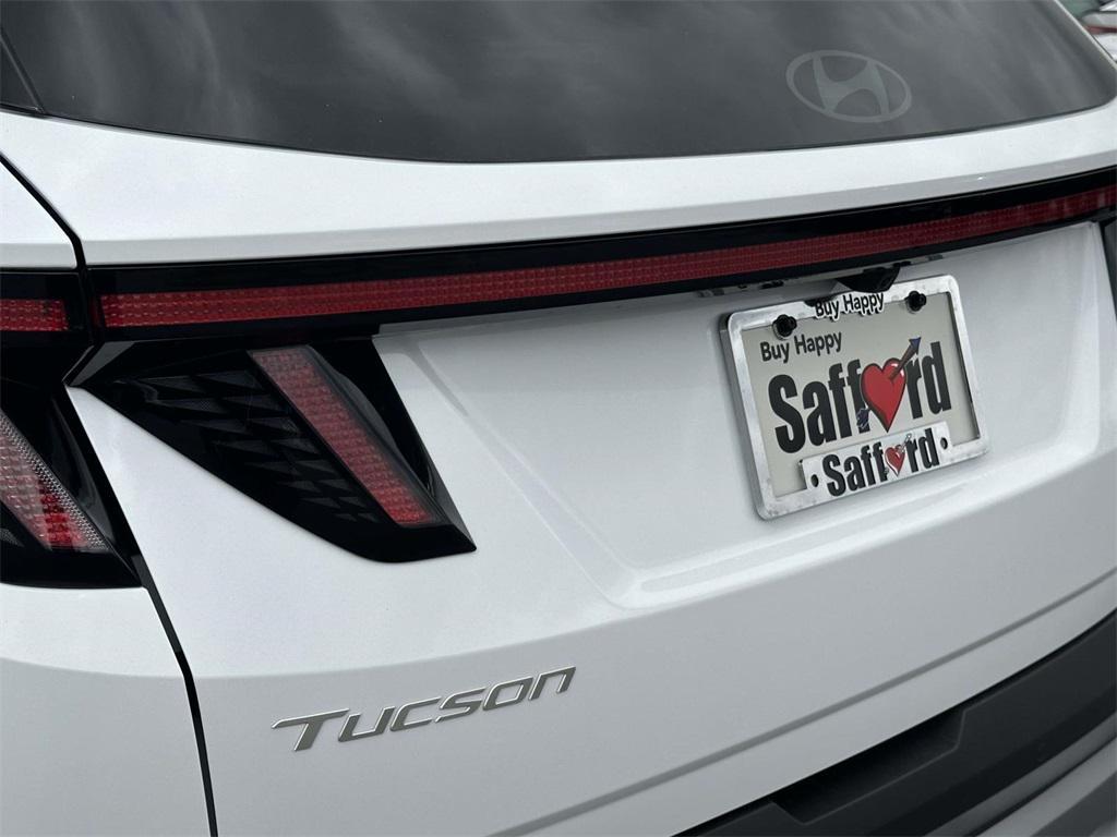 new 2026 Hyundai TUCSON Hybrid car, priced at $45,120