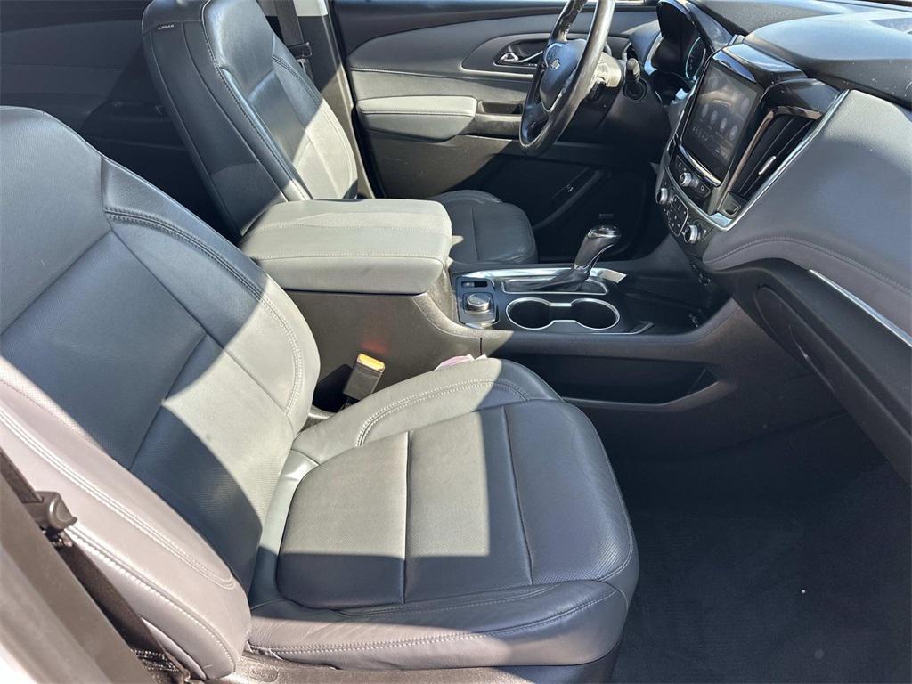 used 2020 Chevrolet Traverse car, priced at $27,250
