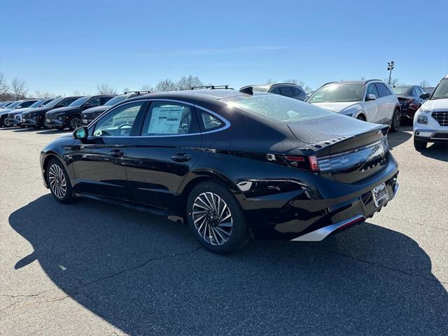 new 2025 Hyundai Sonata Hybrid car, priced at $37,350