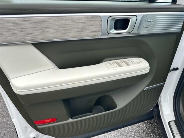 new 2025 Hyundai SANTA FE HEV car, priced at $50,710