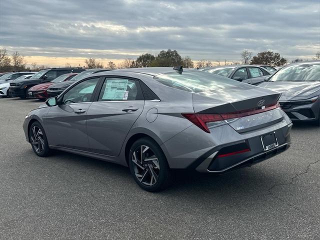 new 2025 Hyundai Elantra car, priced at $26,280