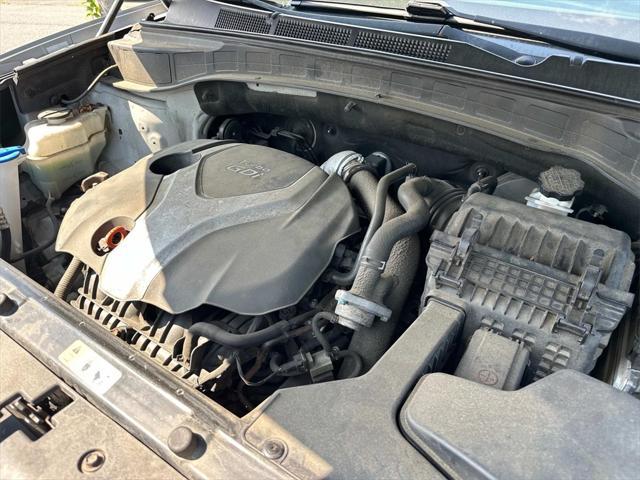used 2013 Hyundai Santa Fe car, priced at $9,750