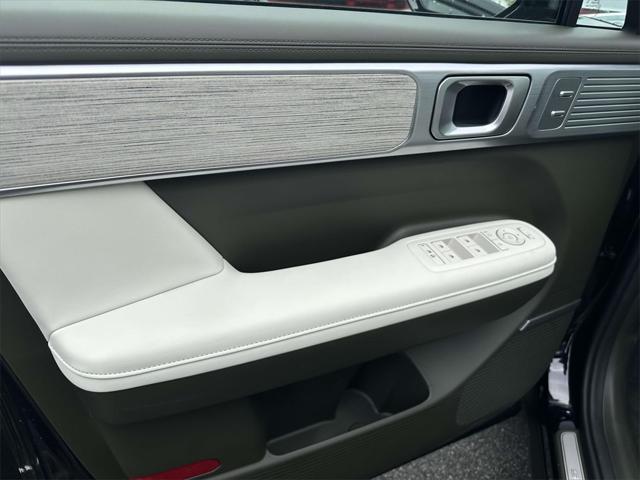 new 2025 Hyundai SANTA FE HEV car, priced at $50,114