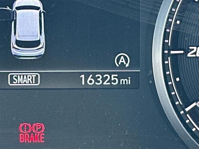used 2023 Hyundai Santa Fe car, priced at $24,000