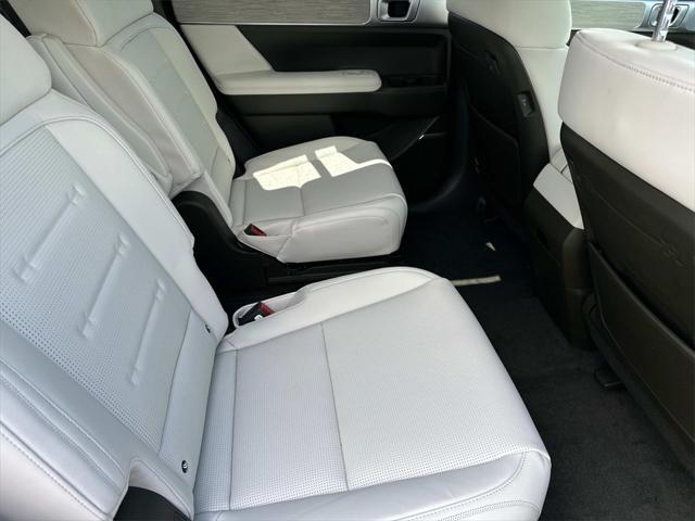 new 2025 Hyundai SANTA FE HEV car, priced at $50,800