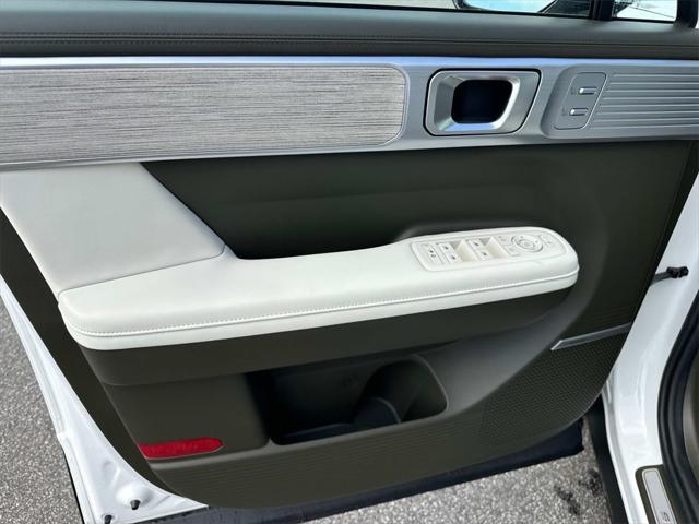 new 2025 Hyundai SANTA FE HEV car, priced at $50,559